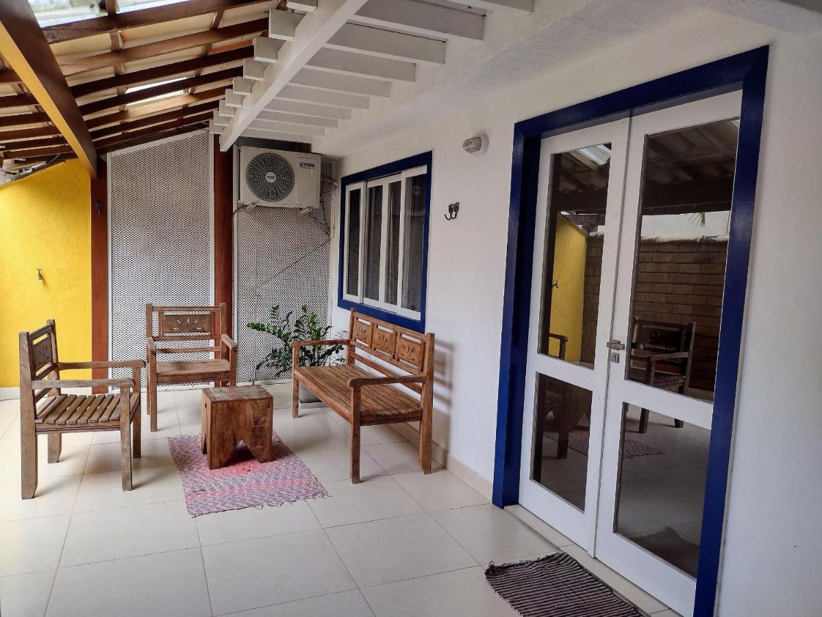 Casa Com Garagem - 300m Da Rua Pedras Búzios