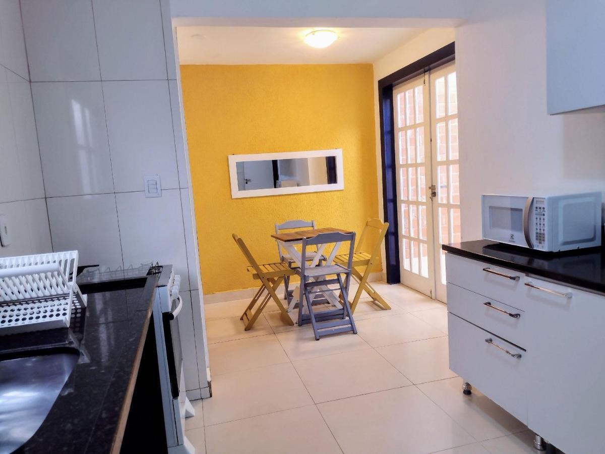 Casa Com Garagem - 300m Da Rua Pedras *