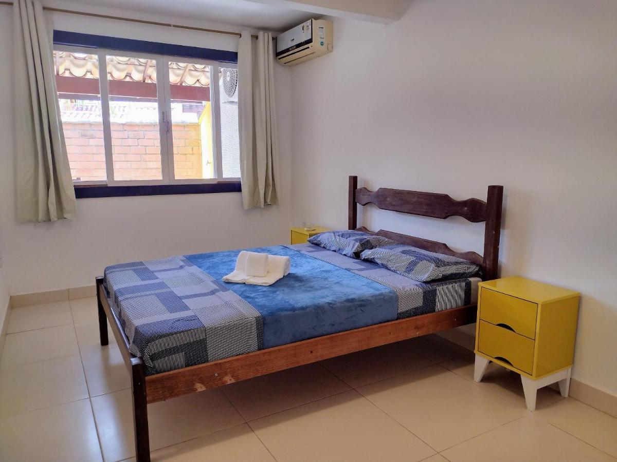Casa Com Garagem - 300m Da Rua Pedras